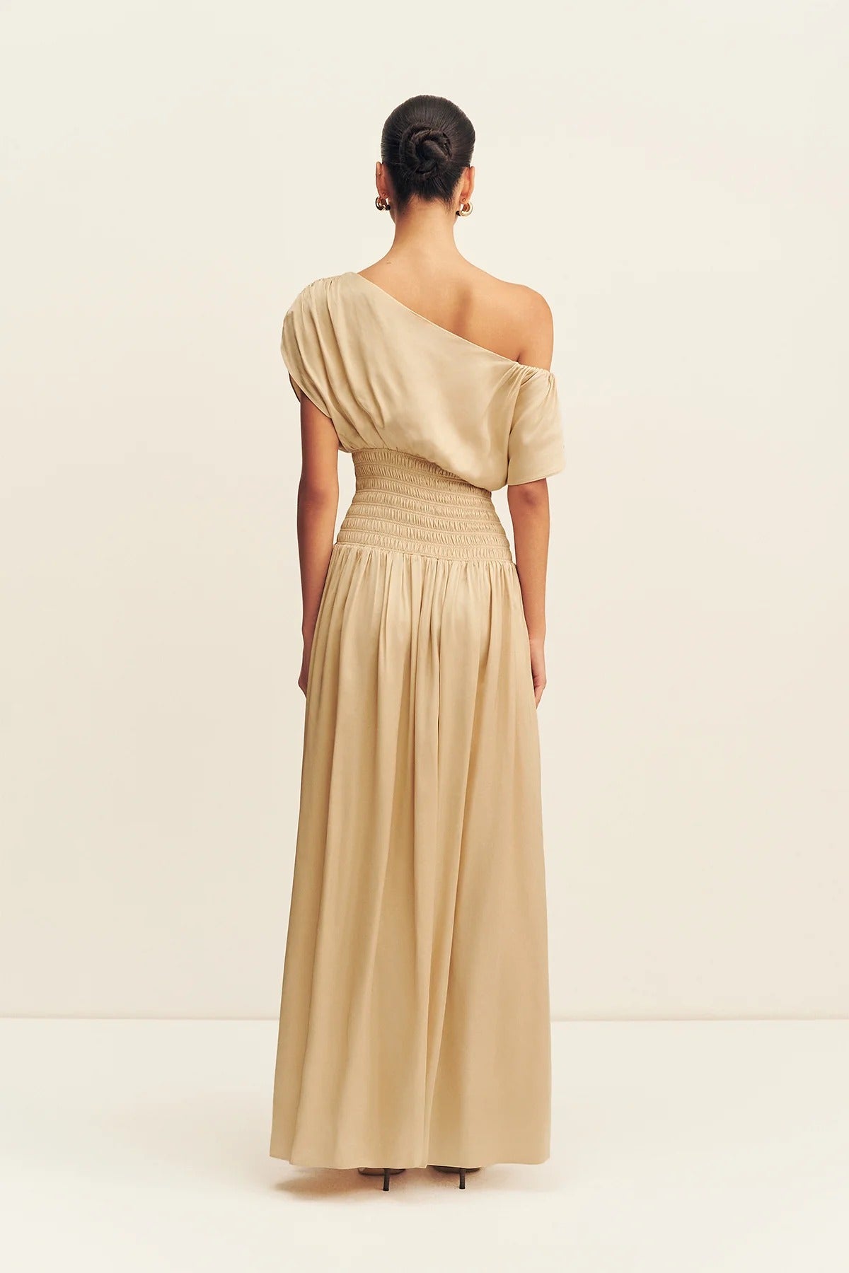 Shona Joy Agnes Shirred Blouson Maxi Dress Oat