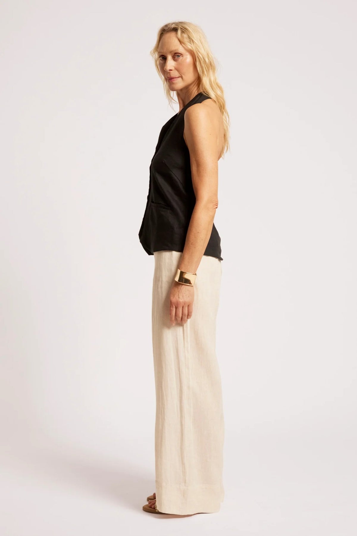 Eb & Ive Maris Halter Vest - Black