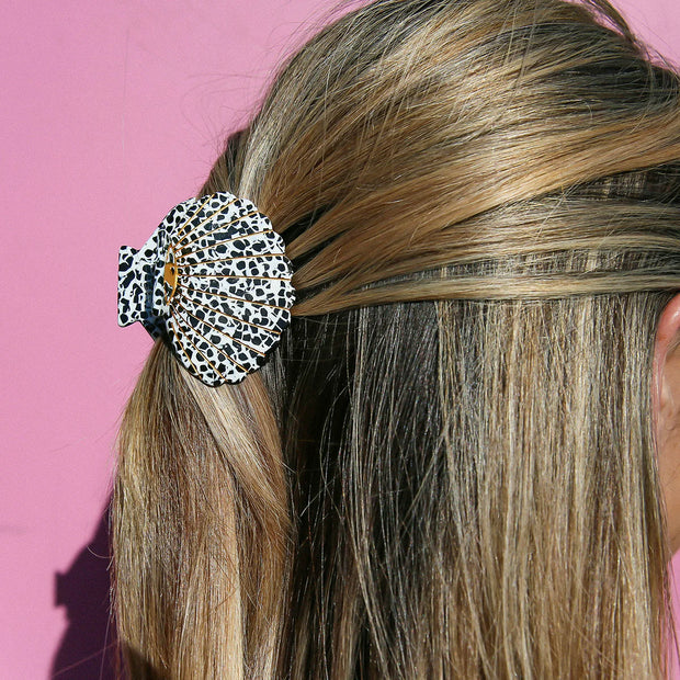 Kingston - Shell Hair Clip - Lulu & Daw - Kingston - hair, hair clip, kingston - Lulu & Daw - Australian Fashion Boutique